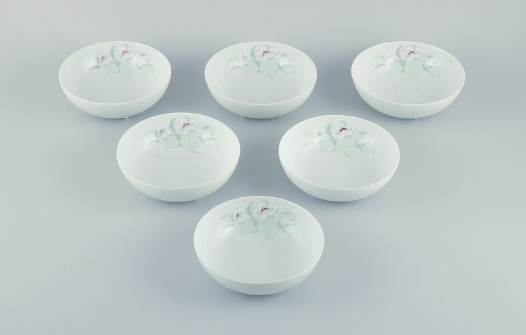 Tapio Wirkkala for Rosenthal Studio-linie, Century Blütentraum. Et sæt på seks 
porcelænsskåle dekoreret med blomstermotiv.