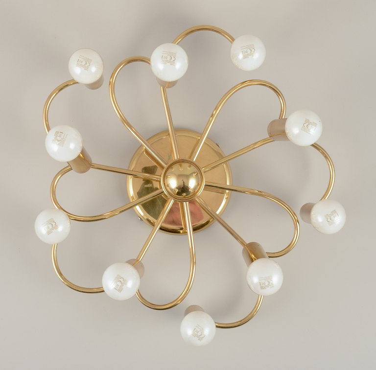 Honsel Leuchten, Tyskland. Modernistisk væg/loftslampe i messing med ti arme.
