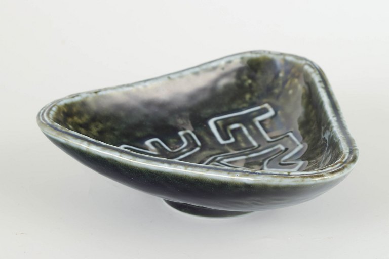 Gunnar Nylund for Rörstrand
“Farina” skål, 1960’erne.