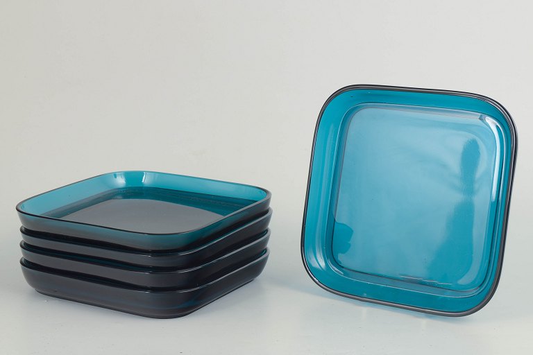 Kaj Frank, sæt på fem kunstglastallerkener.