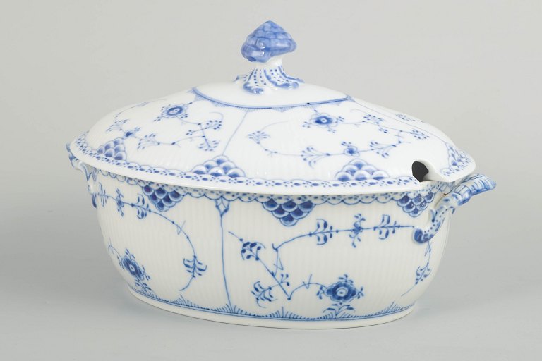 Royal Copenhagen Blue Fluted Half Lace, large tureen.