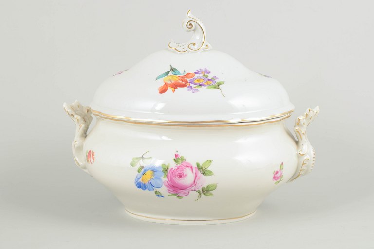 Meissen stor terrin med låg, Saksisk blomst.
